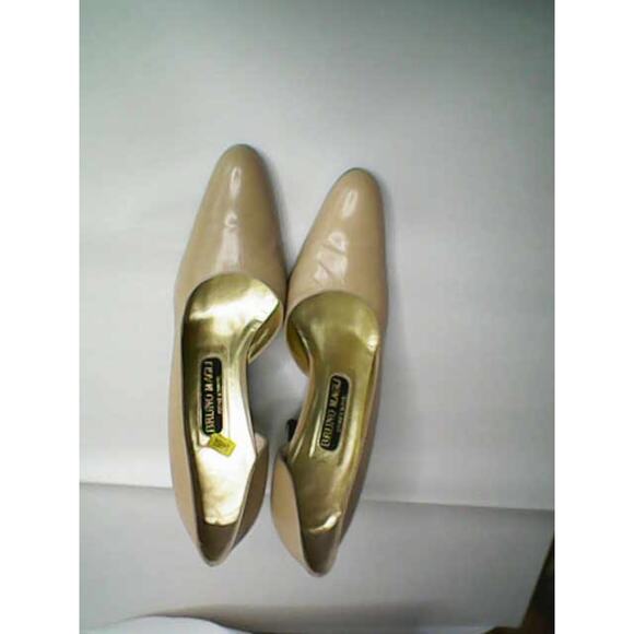 Bruno Magli Couture Beige Size 38 Chunky Heel Dress Pump - Picture 3 of 16